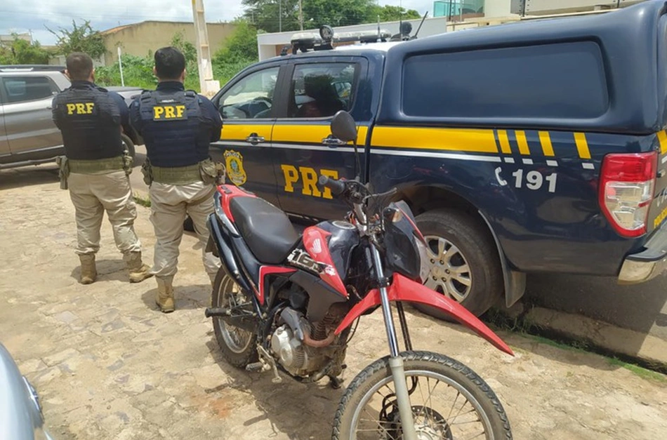 Moto apreendida pela PRF em Picos
