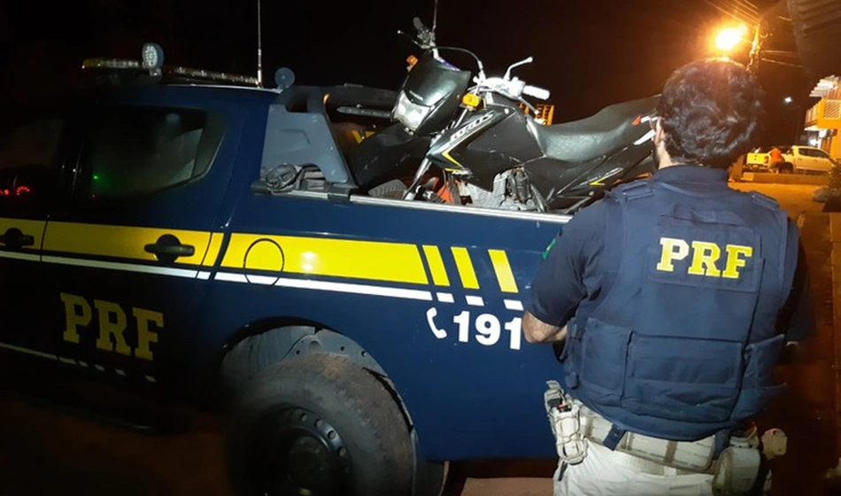 Moto com registro de roubo de 2013 em Diadema, São Paulo