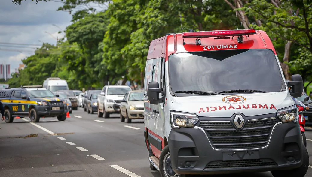 Mulher fica ferida em acidente na Avenida João XXlll