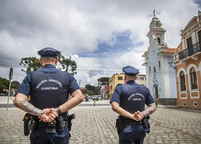 O suspeito chegou a ameaçar os guardas no momento da prisão