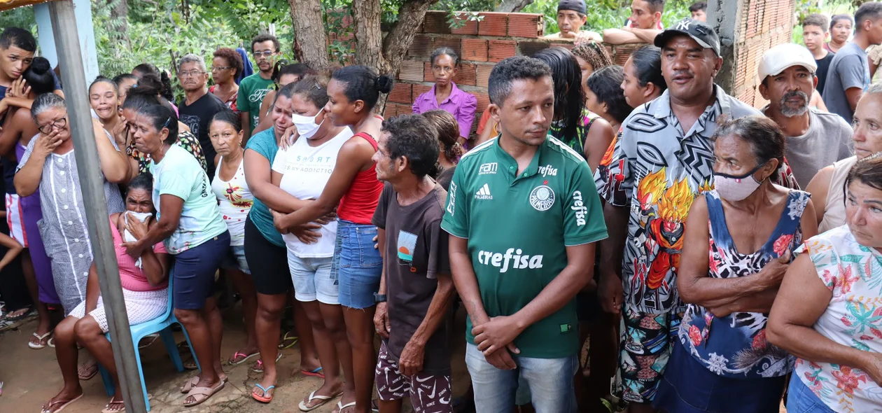 Piauienses mortos na tragédia em SP são sepultados em São Pedro do Piauí