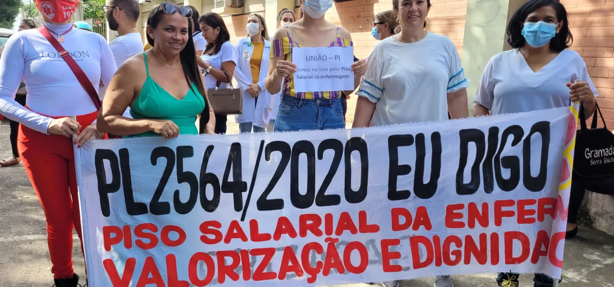 Piso salarial foi derrubado pelo STF pela falta de fontes de custeio