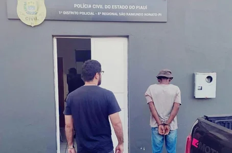 Polícia prende acusado de matar a mãe enforcada com cadarço de tênis