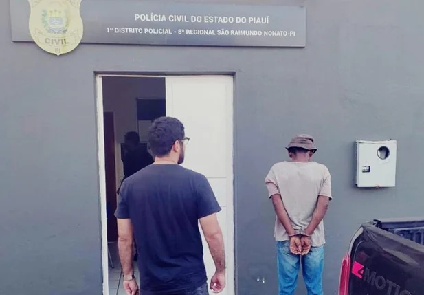 Polícia prende acusado de matar a mãe enforcada com cadarço de tênis