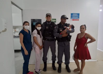 Policiais salvam bebê engasgado em Timon