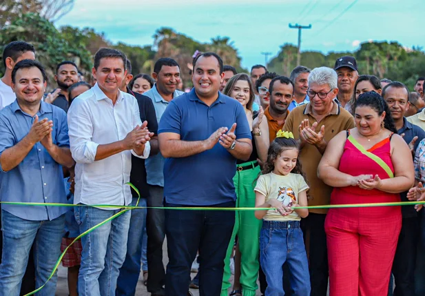 Prefeito Hilton Gomes e Georgiano inauguram estrada em Jatobá do Piauí