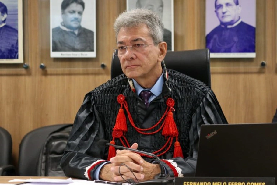 Procurador Fernando Ferro