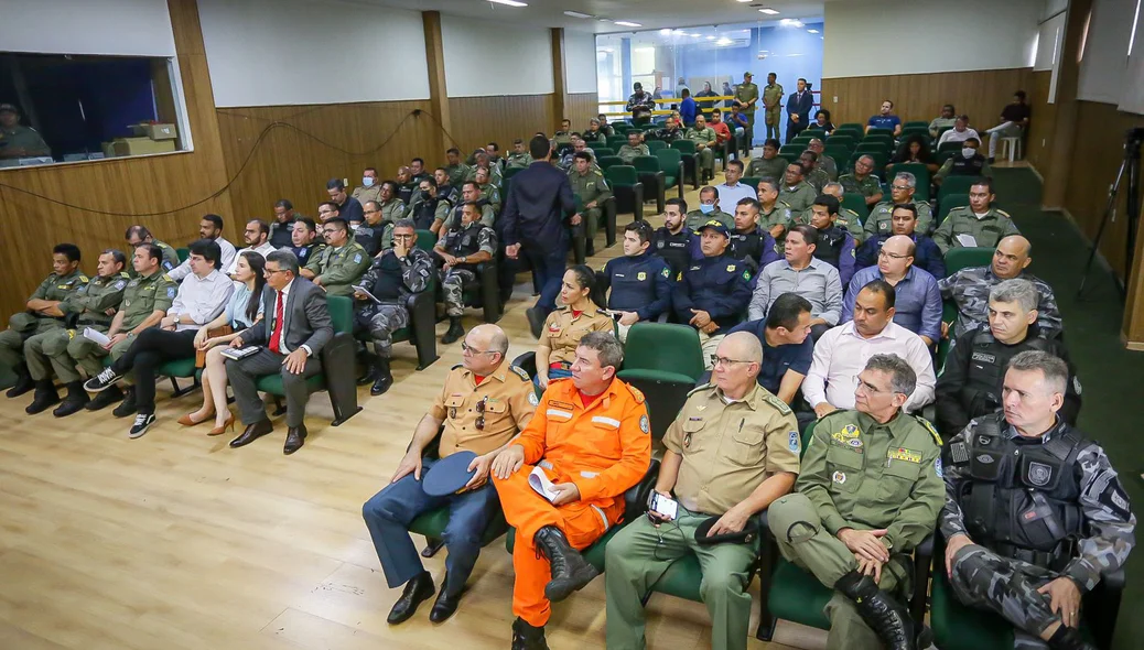Reunião aconteceu nesta manhã