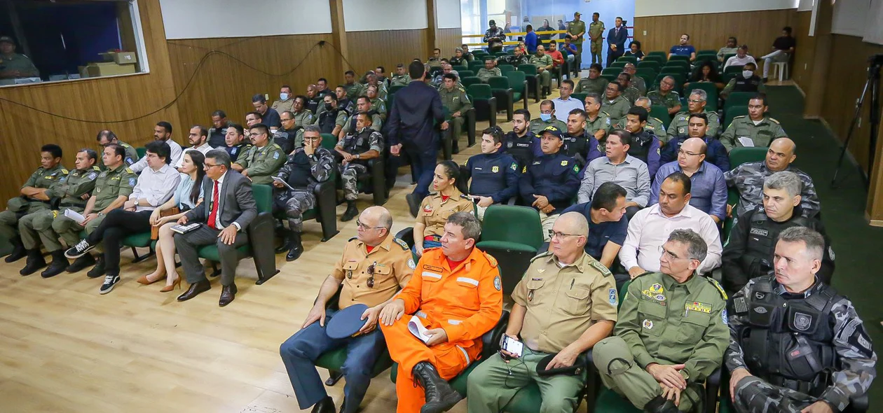 Reunião aconteceu nesta manhã