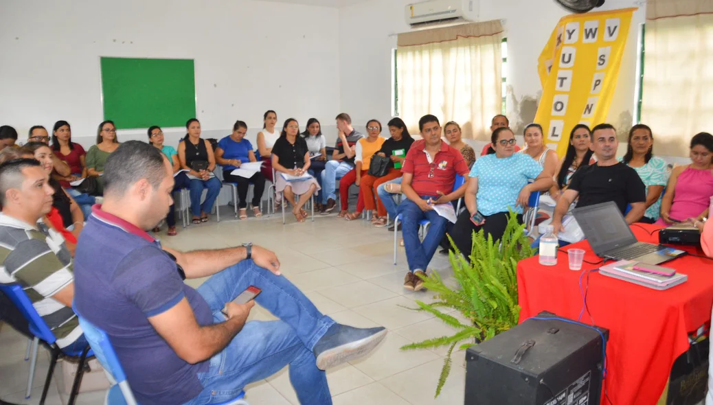Reunião com as coordenações de Ensino