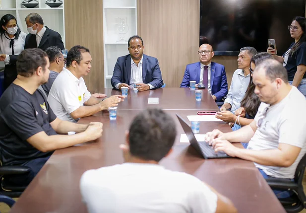 Reunião na Câmara de Teresina