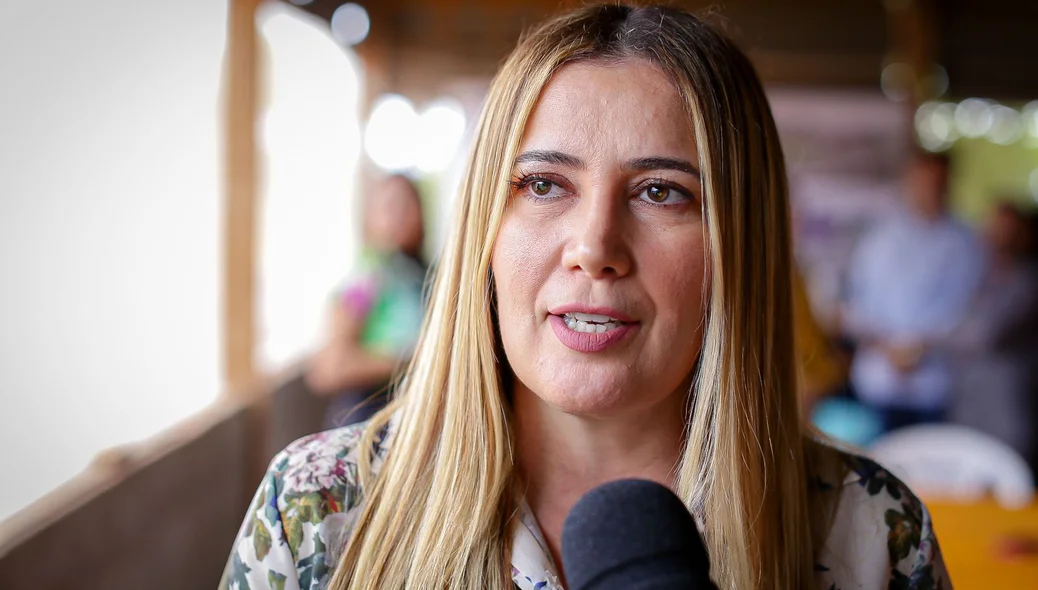 Secretária Karla Berger