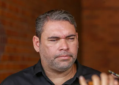 Secretário James Guerra