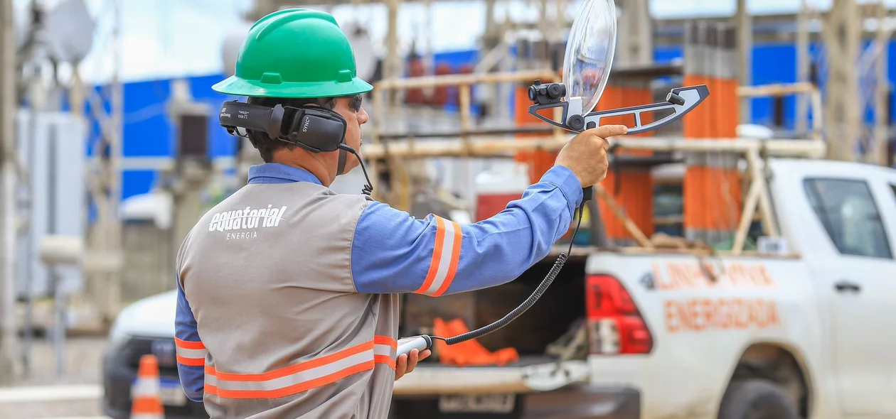 Técnicos mostraram como funciona o processo de distribuição de energia