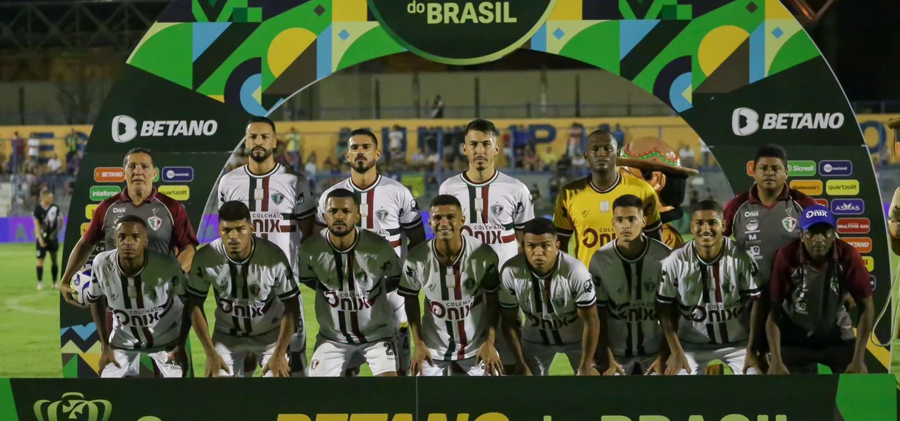 Time do Fluminense-PI na partida contra a Ponte Preta