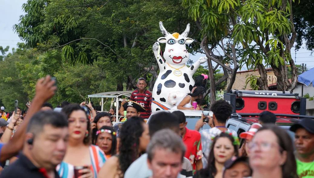 Vaca Atolada desfilando