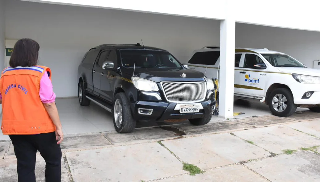 Veículos que auxíliaram familiares