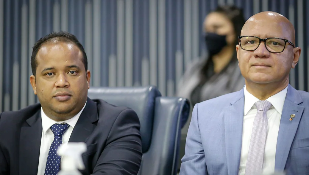 Vereador Enzo Samuel e deputado Franzé Silva