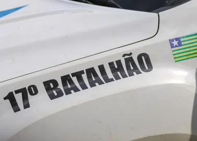 Viatura do 17° Batalhão da Polícia Militar