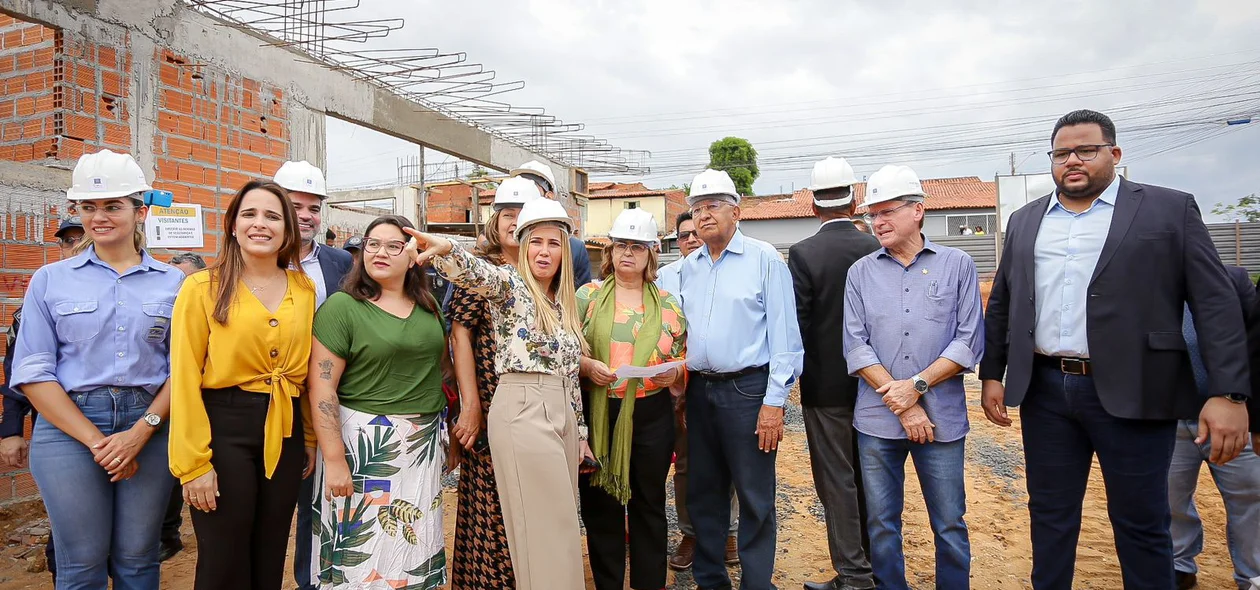 Vistoria as obras da Casa da Mulher Brasileira na Capital