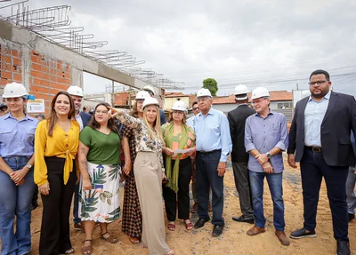 Vistoria as obras da Casa da Mulher Brasileira na Capital