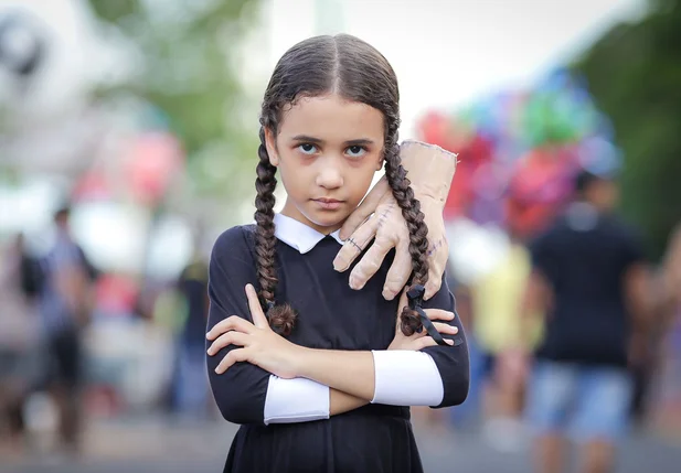 Wandinha Addams é febre no Corso de Teresina
