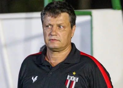 Adilson Batista, técnico do Botafogo-SP