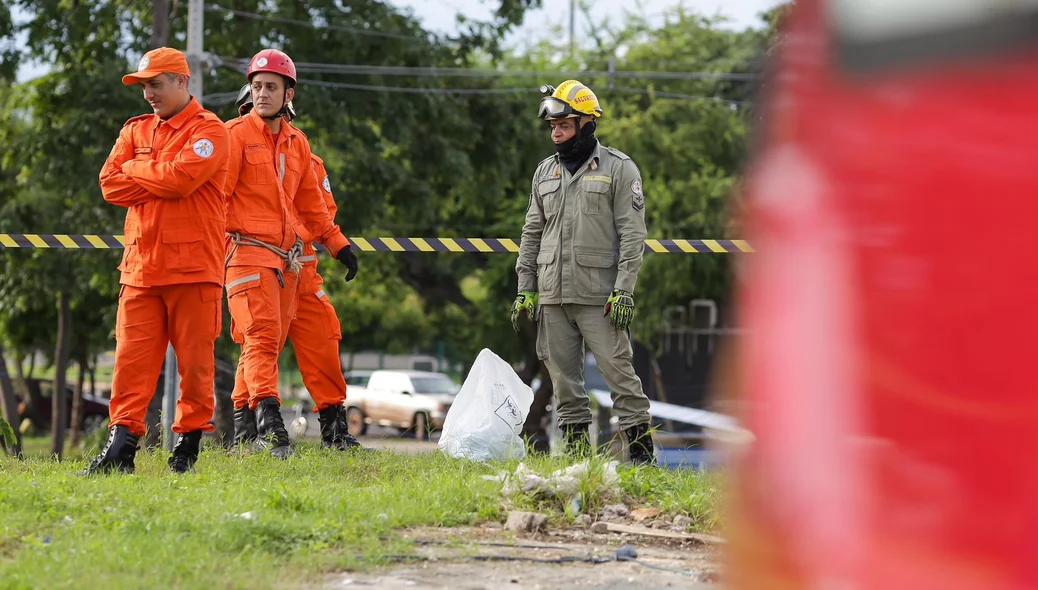 Ao ser verificado o corpo do pintor, inicialmente, os bombeiros encontraram um sangramento nasal.