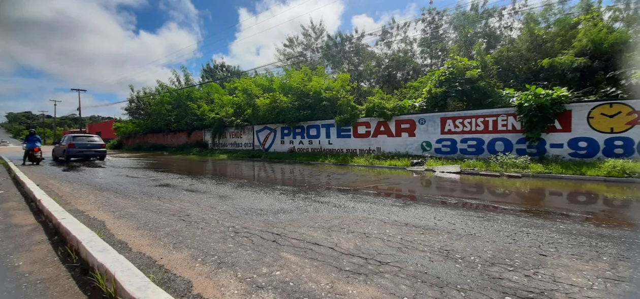 Avenida Joaquim Nelson na zona sudeste