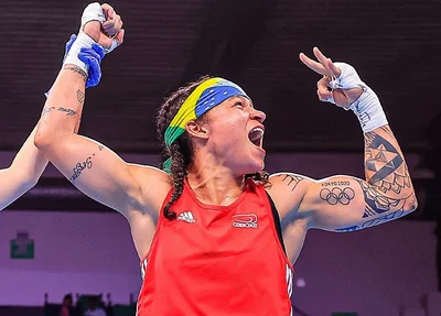Bia Ferreira garante a medalha de prata no Mundial de Boxe Feminino