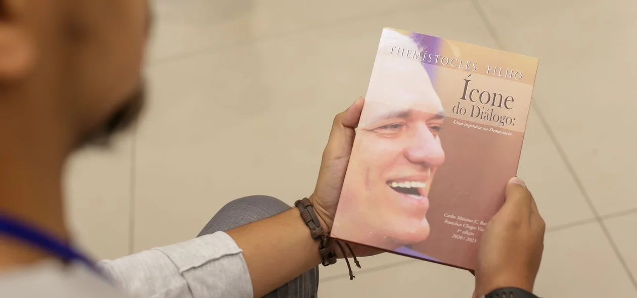 Biografia de Themístocles Filho