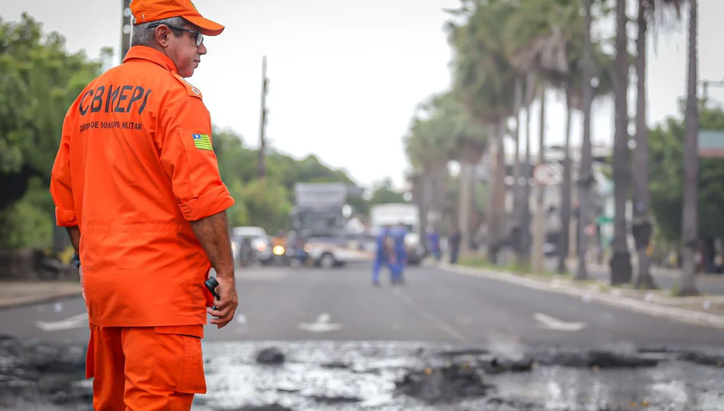 Bombeiros liberaram a Avenida Maranhão