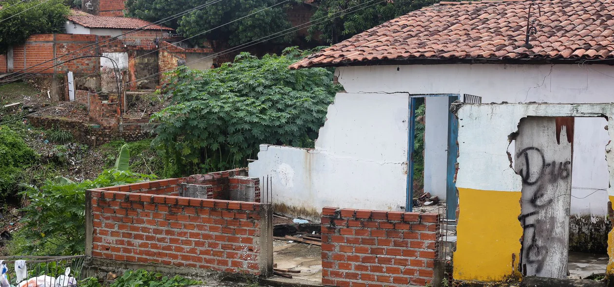 Casa desaba na Vila da Paz