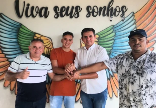 Cesar, Cauã, Hilton e o empresário Felipe