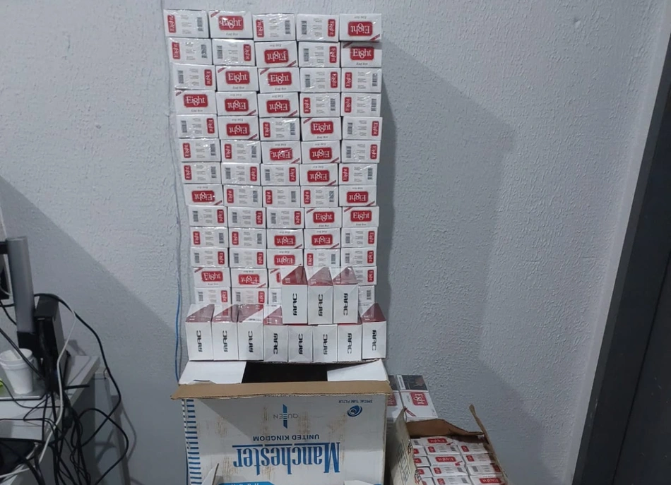 Cigarro apreendido durante a ação policial