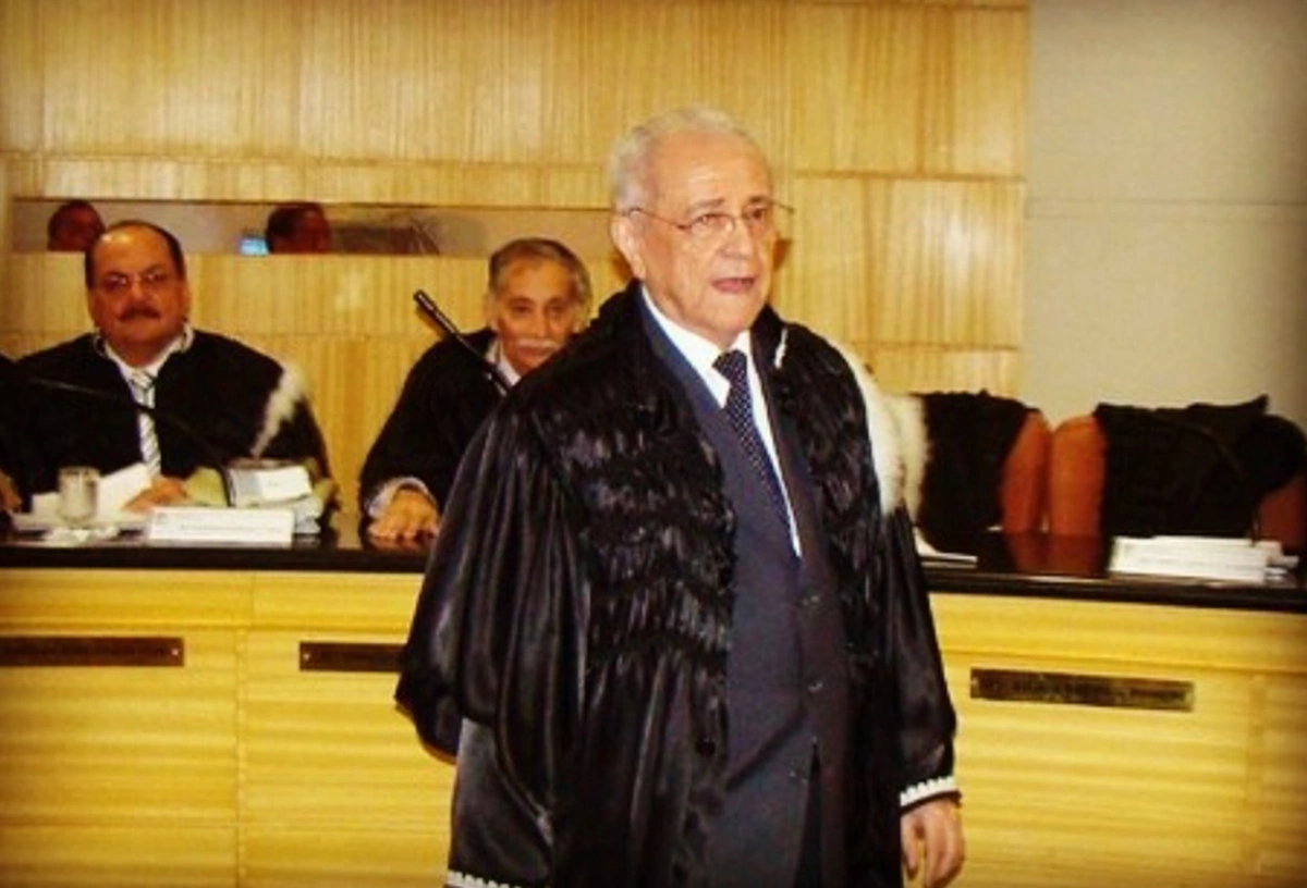 Desembargador Osíris Neves de Melo Filho