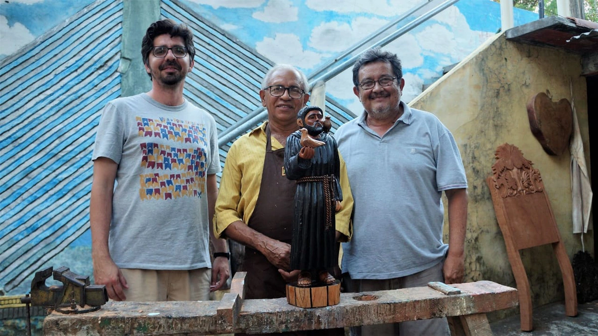 Documentário narra história de um dos grandes nomes da arte santeira