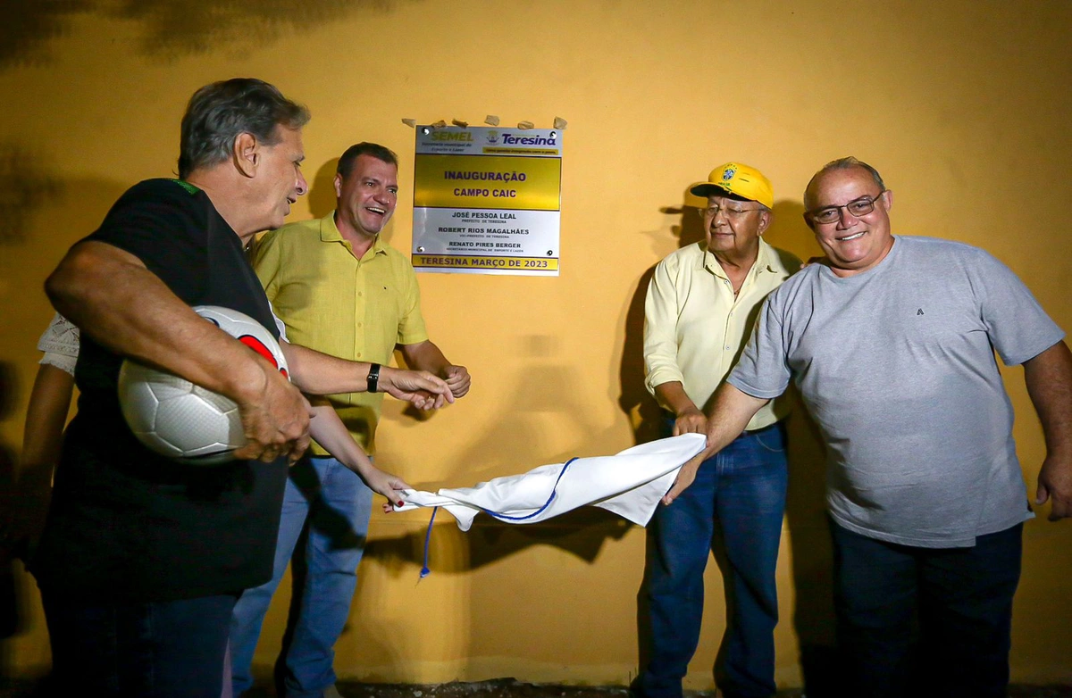Dr Pessoa inaugura espaço esportivo na zona sudeste de Teresina