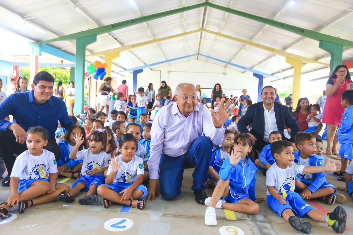 Dr pessoa visita escolas da Zona Sudeste de Teresina