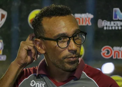 Eduardo, técnico do Fluminense-PI