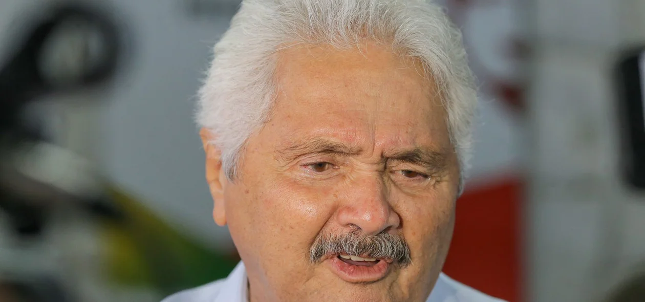 Elmano Férrer