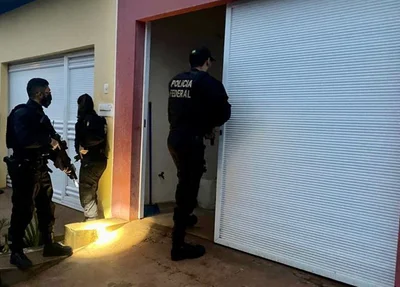Equipes da PF em diligências na Operação Bórgias
