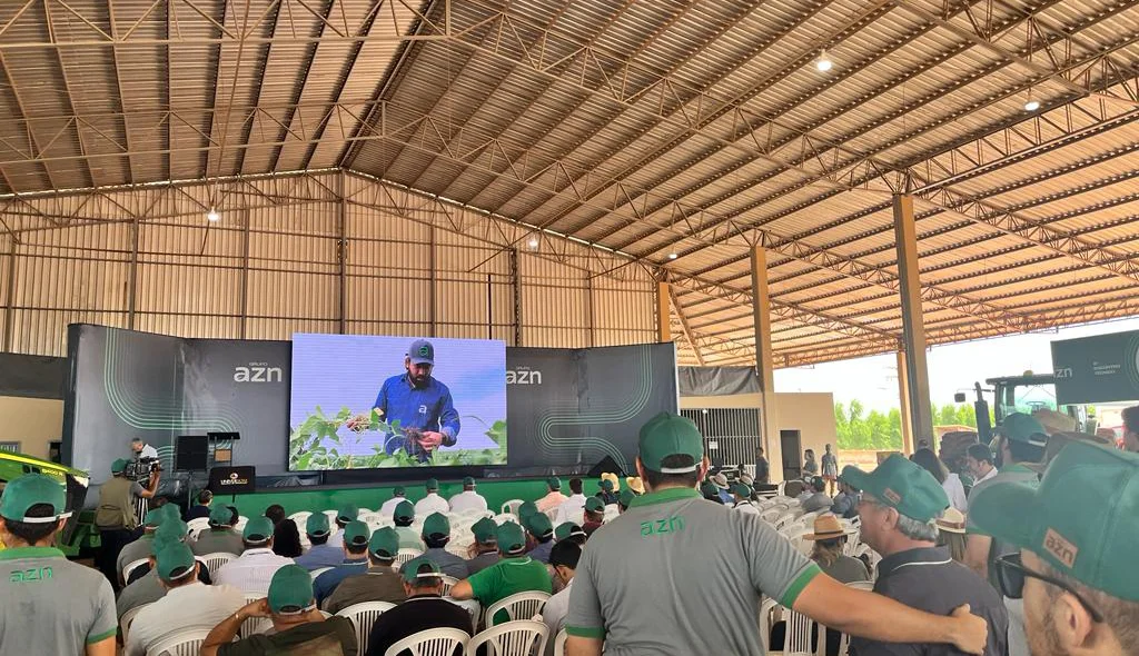 Está sendo apresentado ideias para o cultivo de grãos