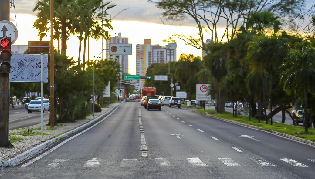 Faixa exclusiva de ônibus é liberada