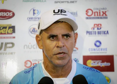 Fernando Vieira, técnico do 4 de Julho