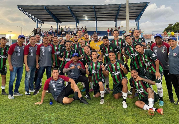 Fluminense-PI e 4 de Julho pelo Campeonato Piauiense