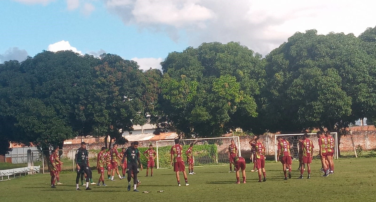 Fluminense-PI em preparação para a semifinal contra o Altos