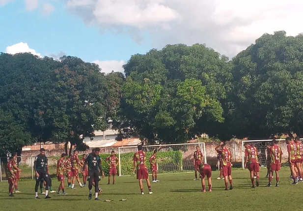 Fluminense-PI em preparação para a semifinal contra o Altos