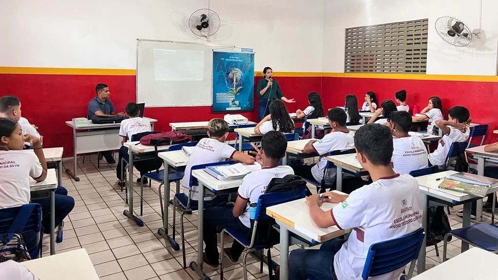 Foram realizadas palestras em escolas do município do Cocal de Telha