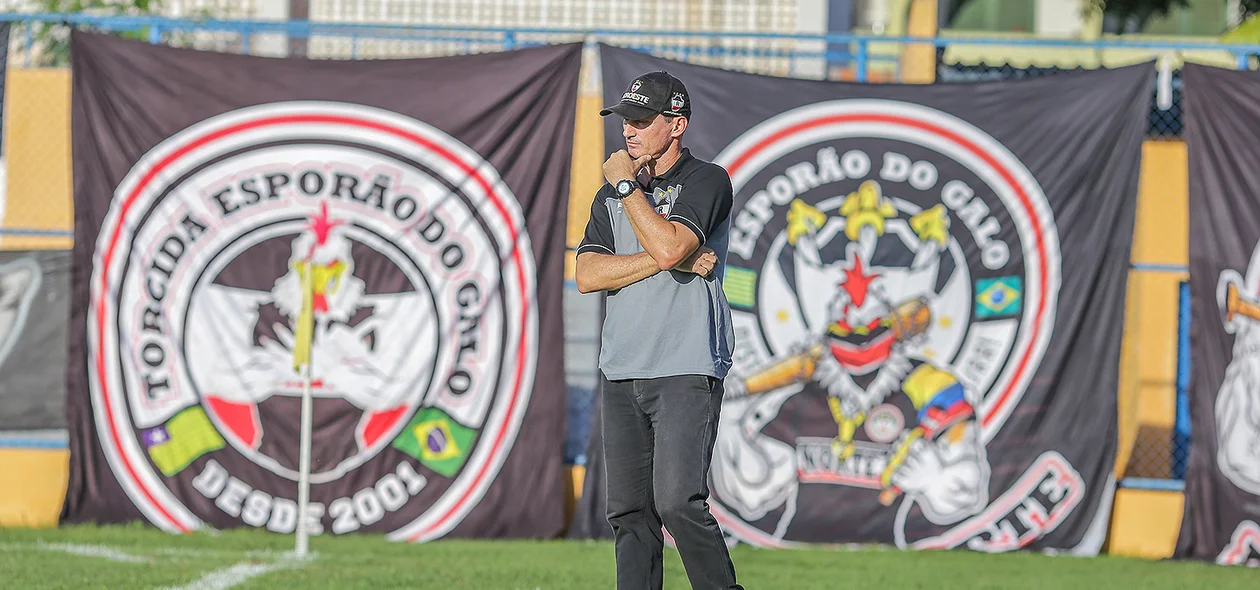 Gerson Gusmão, técnico River-PI